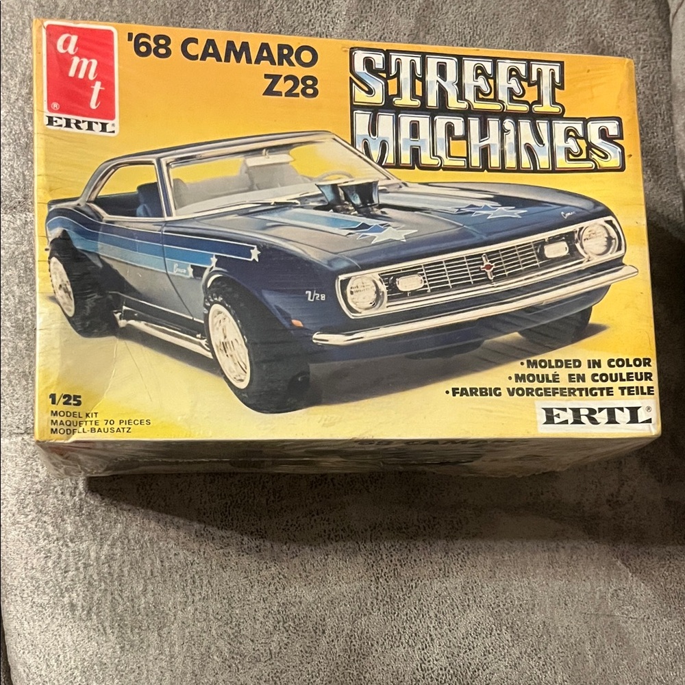 NIP AMT ERTL '68 Camaro Z28 Model Kit